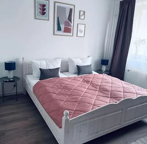 Cozy Mit Balkon I Wlan 德累斯顿