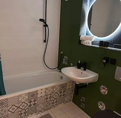 Cozy Mit Balkon I Wlan